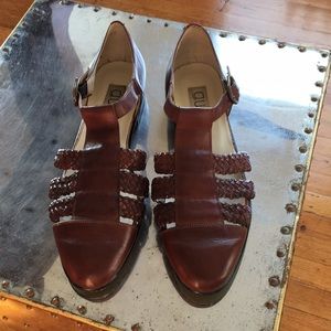 Vintage braided leather shoes